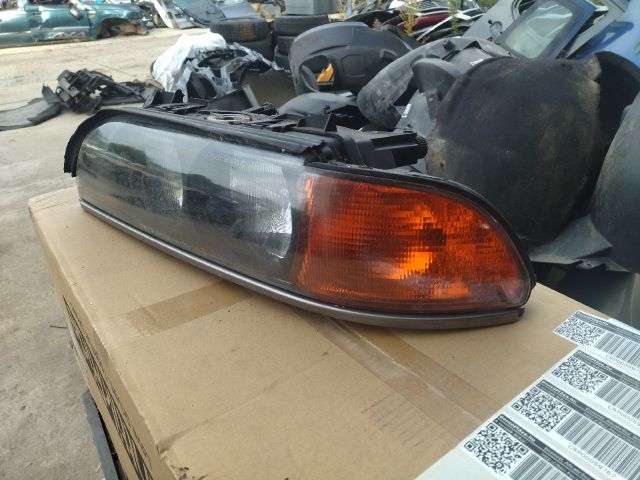bontott BMW 5 E39 Bal Fényszóró