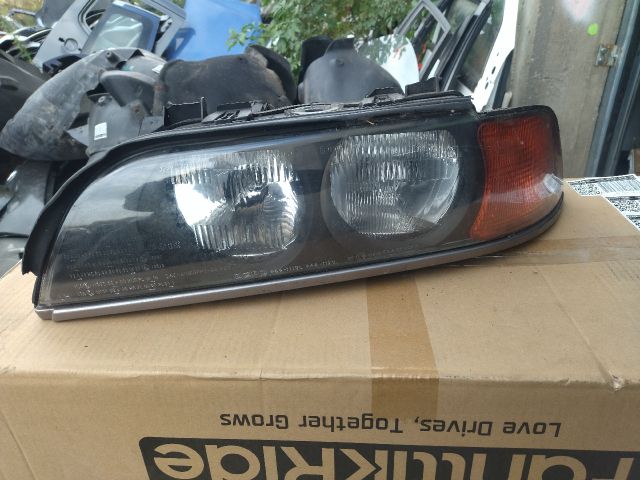 bontott BMW 5 E39 Bal Fényszóró