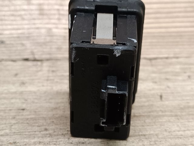 bontott BMW 5 E39 Bal hátsó Ablakemelő Kapcsoló