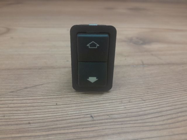 bontott BMW 5 E39 Bal hátsó Ablakemelő Kapcsoló