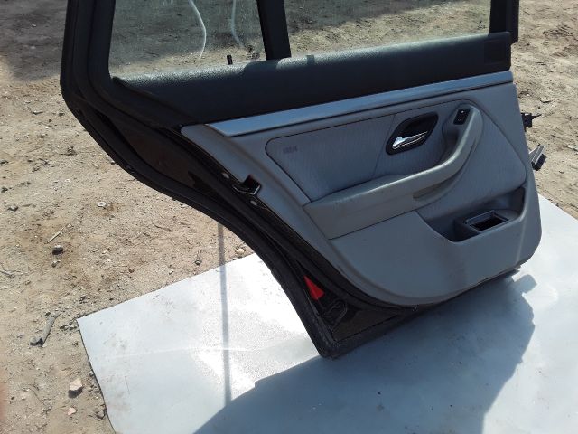 bontott BMW 5 E39 Bal hátsó Ajtó (Részeivel)
