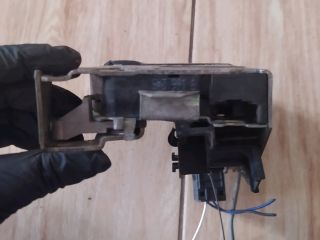 bontott BMW 5 E39 Bal hátsó Ajtózár