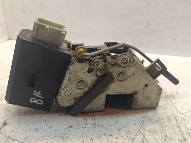 bontott BMW 5 E39 Bal hátsó Ajtózár