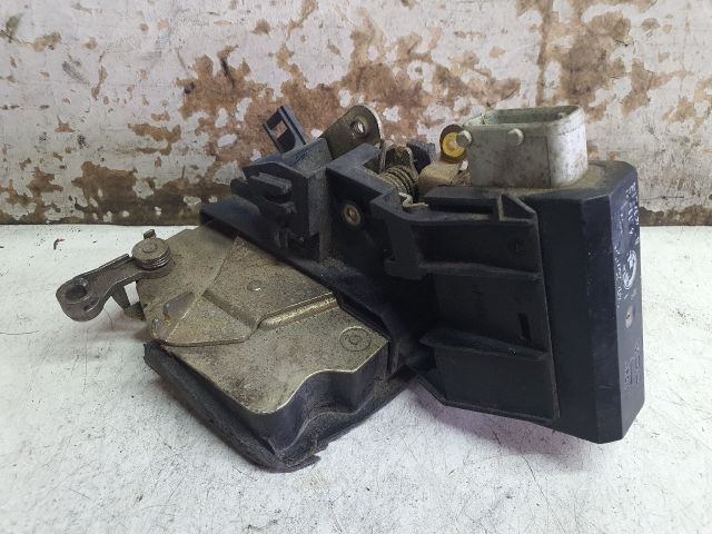 bontott BMW 5 E39 Bal hátsó Ajtózár