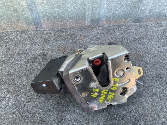 bontott BMW 5 E39 Bal hátsó Ajtózár