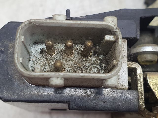 bontott BMW 5 E39 Bal hátsó Ajtózár