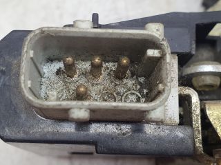 bontott BMW 5 E39 Bal hátsó Ajtózár