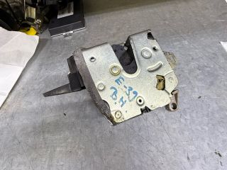 bontott BMW 5 E39 Bal hátsó Ajtózár