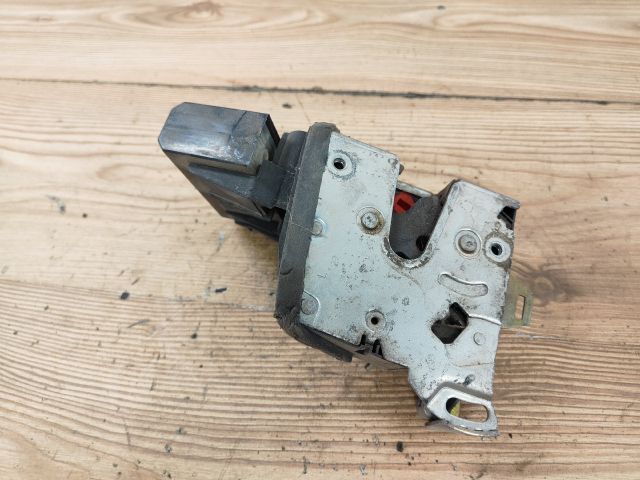 bontott BMW 5 E39 Bal hátsó Ajtózár