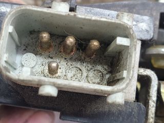 bontott BMW 5 E39 Bal hátsó Ajtózár