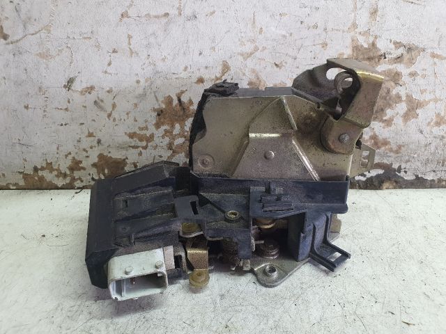 bontott BMW 5 E39 Bal hátsó Ajtózár