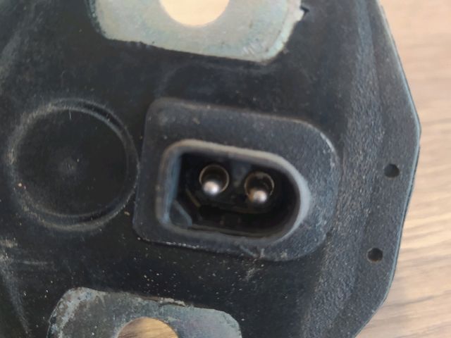 bontott BMW 5 E39 Bal hátsó Ajtózár