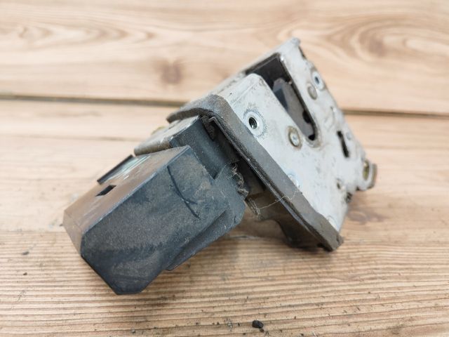 bontott BMW 5 E39 Bal hátsó Ajtózár