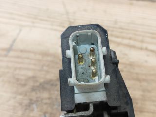 bontott BMW 5 E39 Bal hátsó Ajtózár