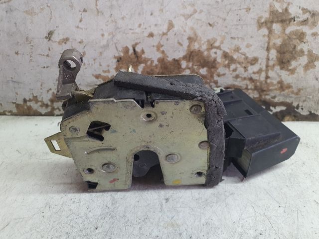 bontott BMW 5 E39 Bal hátsó Ajtózár