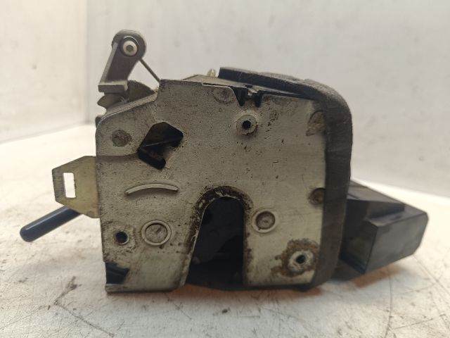 bontott BMW 5 E39 Bal hátsó Ajtózár