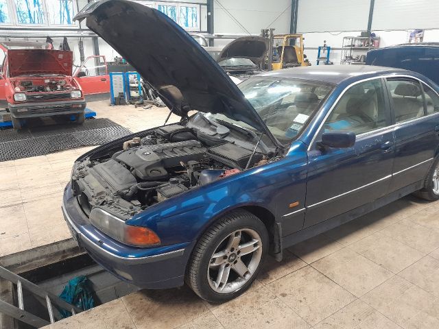 bontott BMW 5 E39 Bal hátsó Fixüveg (Ajtóban)