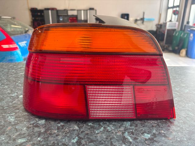 bontott BMW 5 E39 Bal Hátsó Lámpa