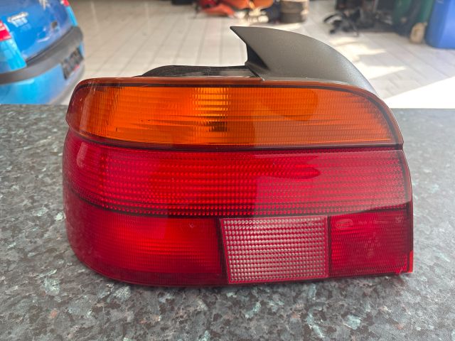 bontott BMW 5 E39 Bal Hátsó Lámpa