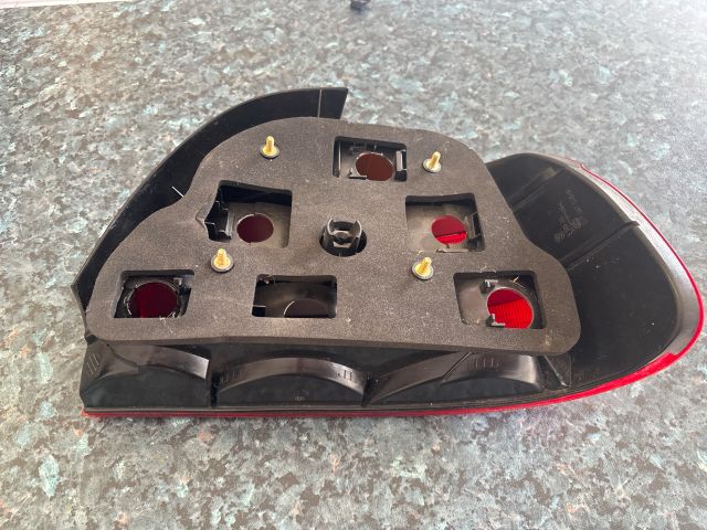 bontott BMW 5 E39 Bal Hátsó Lámpa