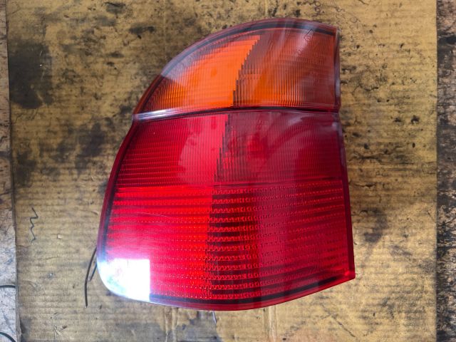 bontott BMW 5 E39 Bal Hátsó Lámpa
