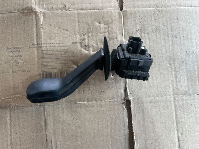 bontott BMW 5 E39 Bal Kormánykapcsoló Irányjelző