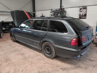 bontott BMW 5 E39 Bal Műszerfal Díszléc