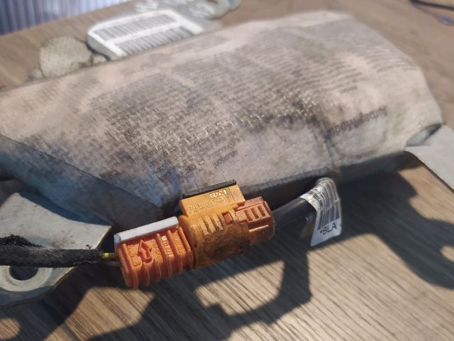 bontott BMW 5 E39 Bal Oldallégzsák