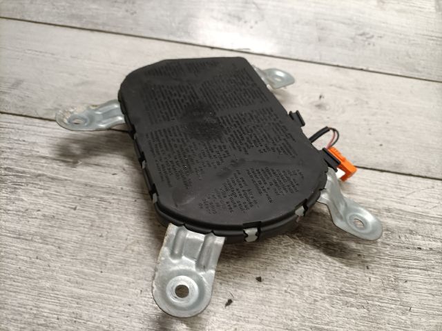 bontott BMW 5 E39 Bal Oldallégzsák