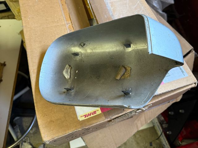 bontott BMW 5 E39 Bal Visszapillantó Tükör Burkolat