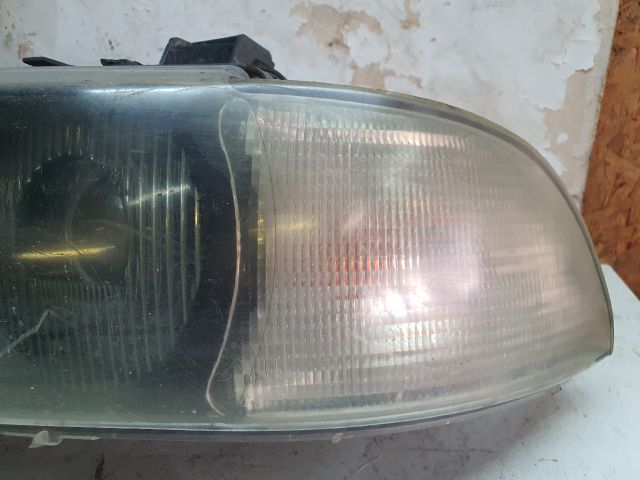 bontott BMW 5 E39 Bal Xenon Fényszóró