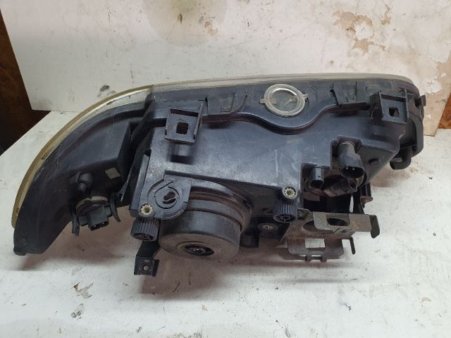 bontott BMW 5 E39 Bal Xenon Fényszóró