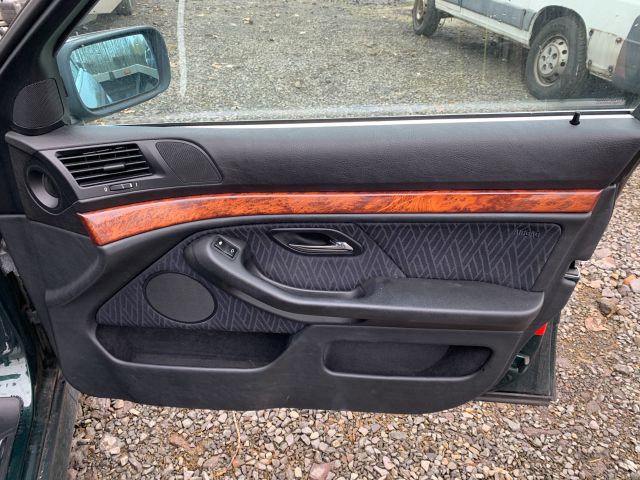 bontott BMW 5 E39 Biztosítéktábla Doboz