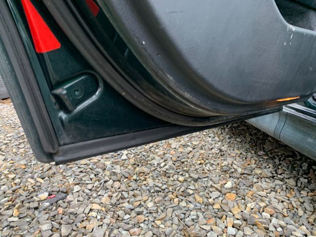 bontott BMW 5 E39 Biztosítéktábla Doboz