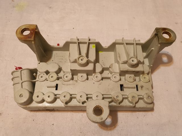 bontott BMW 5 E39 Biztosítéktábla Utastér