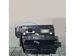 bontott BMW 5 E39 Biztosítéktábla Utastér