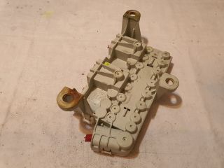 bontott BMW 5 E39 Biztosítéktábla Utastér