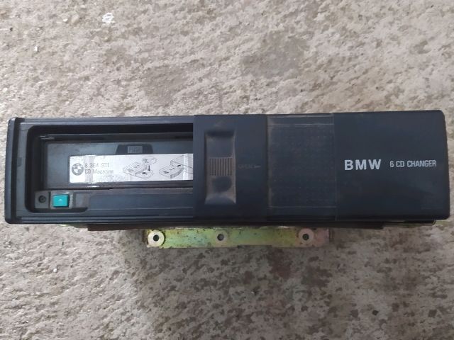 bontott BMW 5 E39 CD / DVD Tár