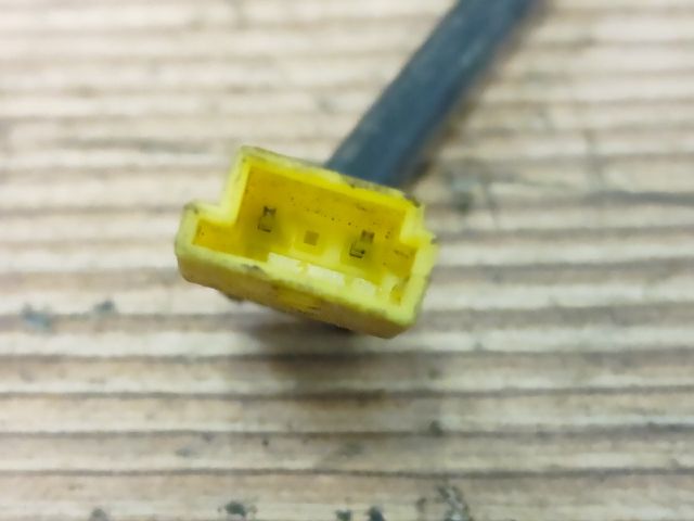 bontott BMW 5 E39 Csomagtér Nyitó Kar / Gomb