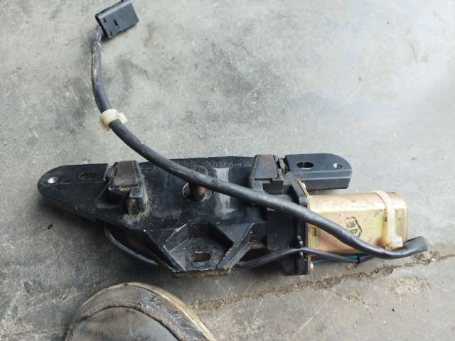 bontott BMW 5 E39 Csomagtérajtó Motor