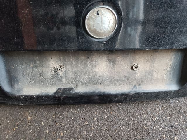 bontott BMW 5 E39 Csomagtérajtó (Részeivel)