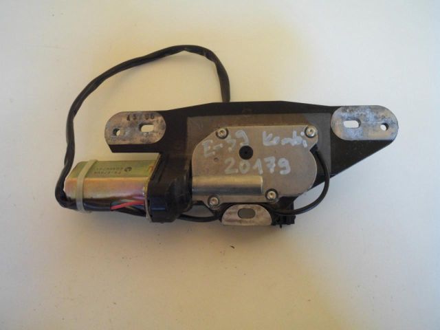 bontott BMW 5 E39 Csomagtérajtó Ütköző