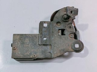 bontott BMW 5 E39 Csomagtérajtó Zárszerkezet