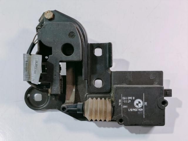 bontott BMW 5 E39 Csomagtérajtó Zárszerkezet