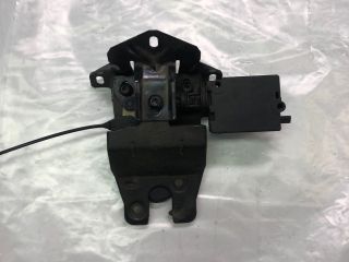 bontott BMW 5 E39 Csomagtérajtó Zárszerkezet