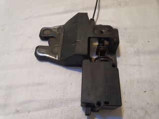 bontott BMW 5 E39 Csomagtérajtó Zárszerkezet