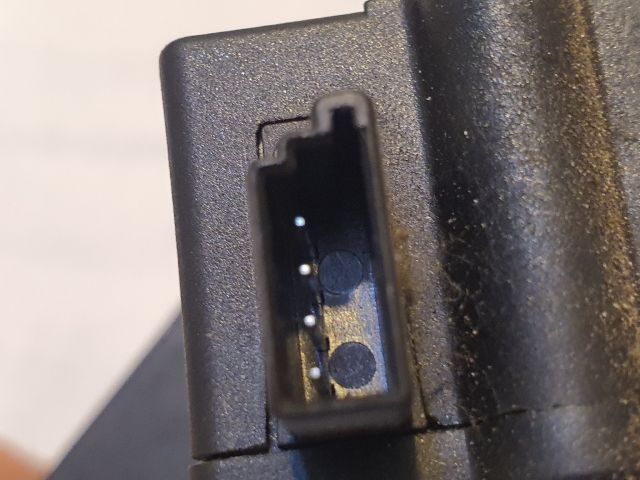 bontott BMW 5 E39 Csomagtérajtó Zárszerkezet