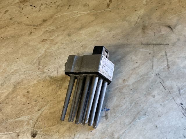 bontott BMW 5 E39 Előtét Ellenállás Fűtőmotor