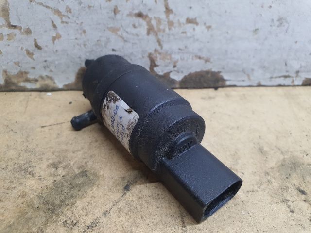 bontott BMW 5 E39 Első Ablakmosó Szivattyú