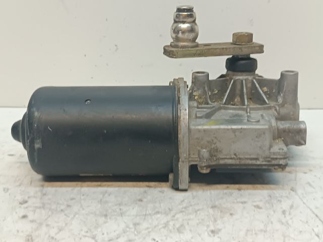 bontott BMW 5 E39 Első Ablaktörlő Motor